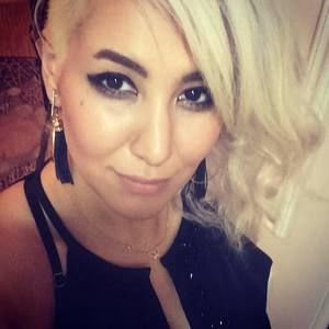 Meet your Posher, Roeka